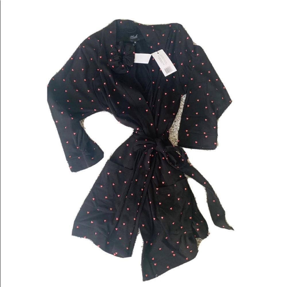 NWT Plush Apparel Black Robe Pink Hearts Extra Soft Fleece XS With Scrunchie